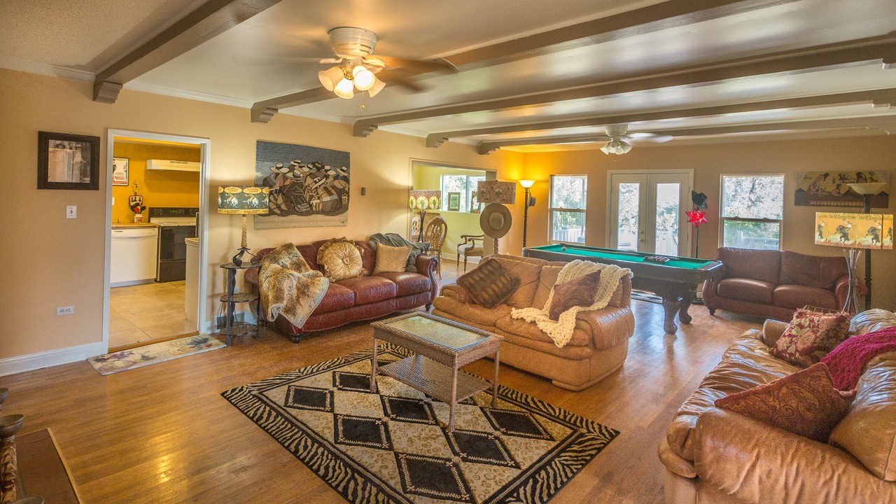Photo of Livingroom in Julian