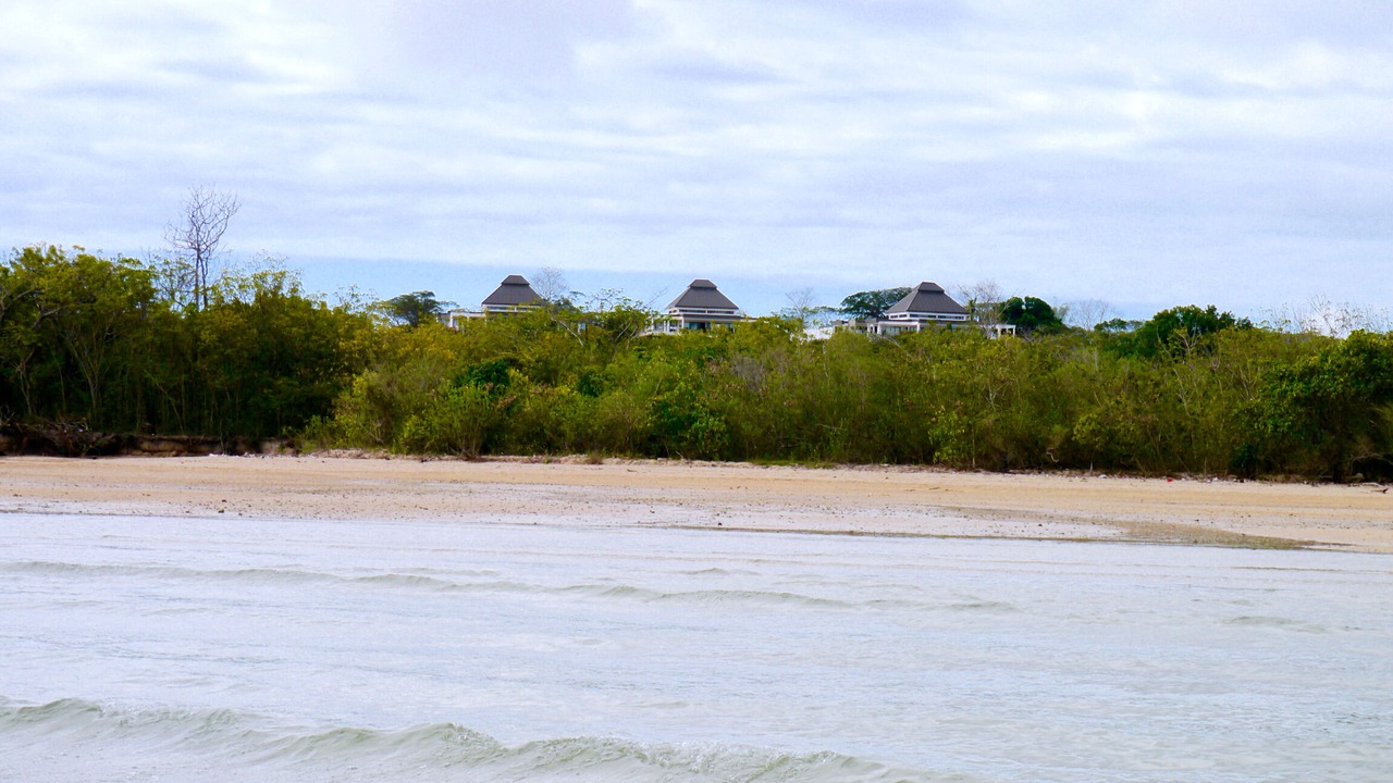 Photo of Others in Sapphire Bay