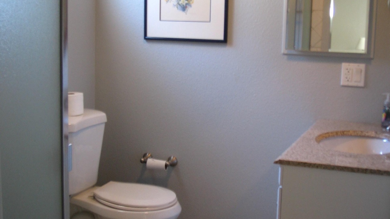 Photo of Bathroom in Callender