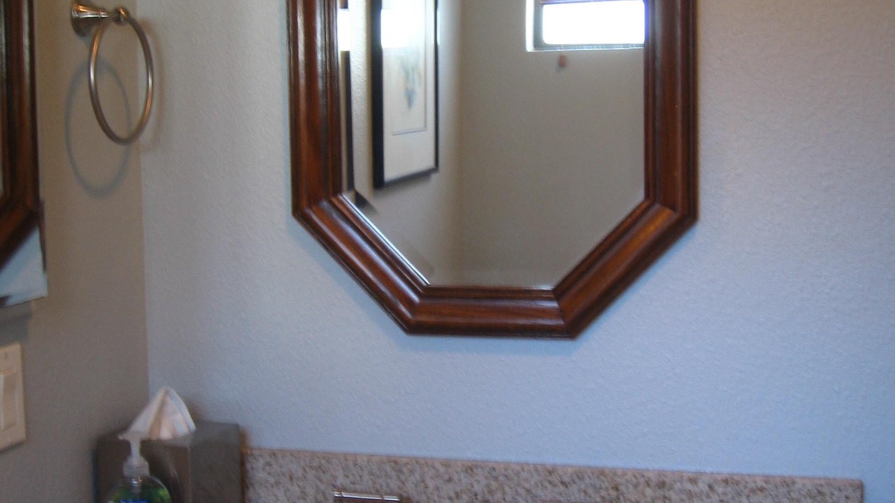 Photo of Bathroom in Callender