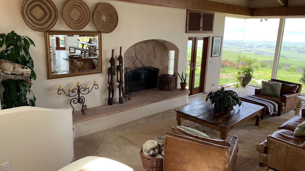Photo of Livingroom in San Luis Obispo