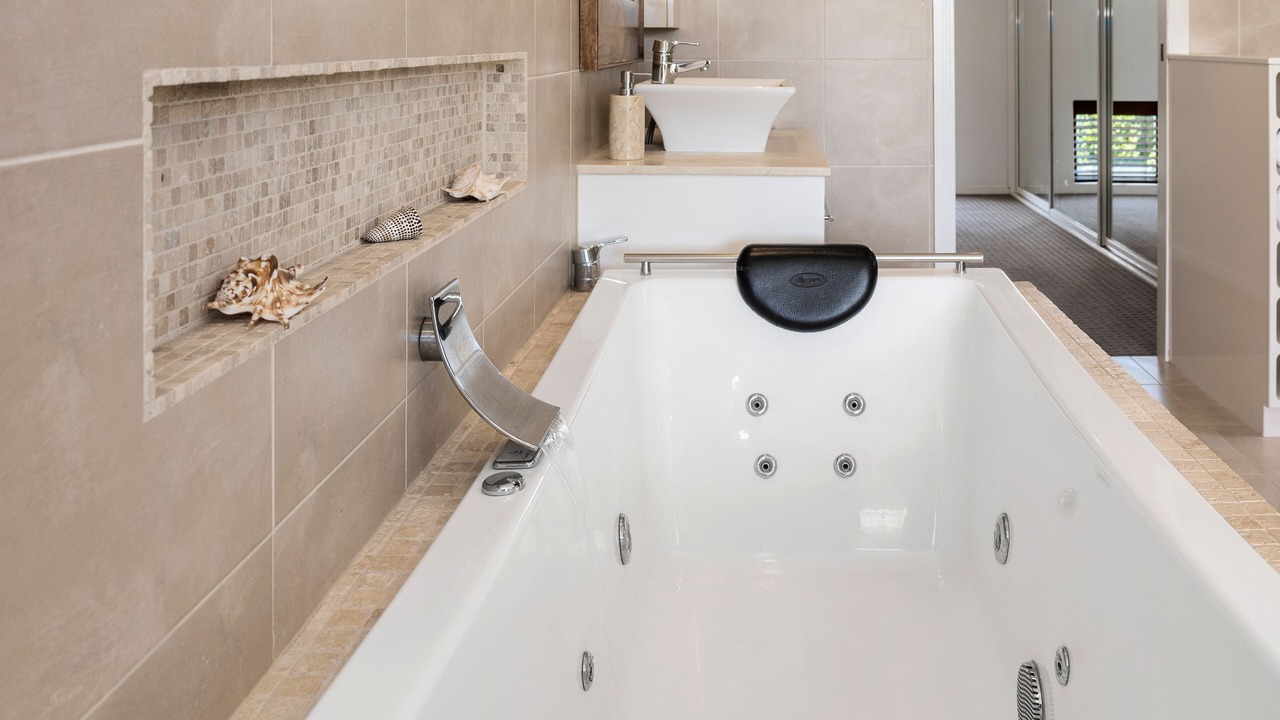 Photo of Bathroom in Mermaid Beach