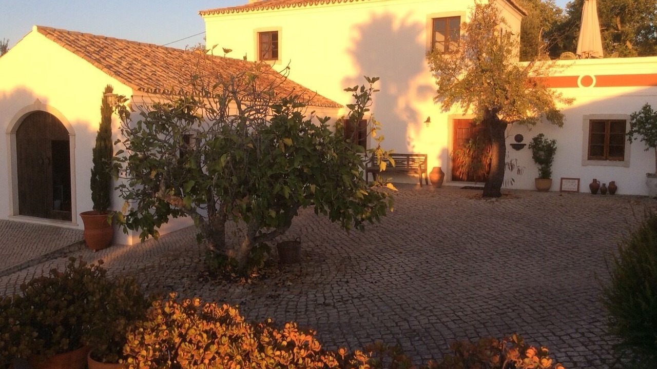 Photo of Outdoor in Benatrite