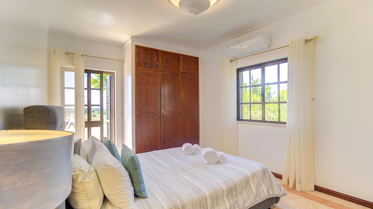 Photo of Bedroom in Vale de Parra