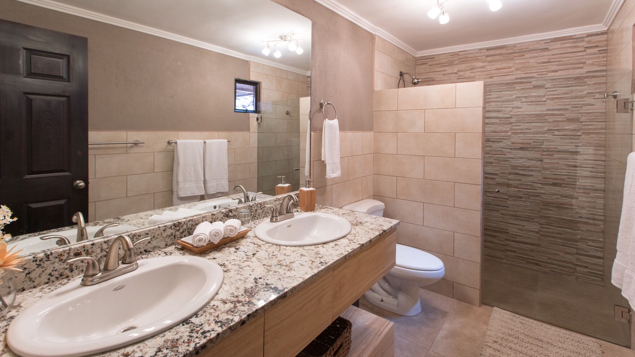 Photo of Bathroom in Tamarindo