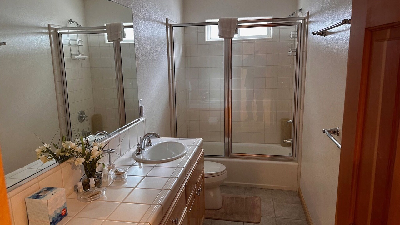 Photo of Bathroom in Pioneer Trail