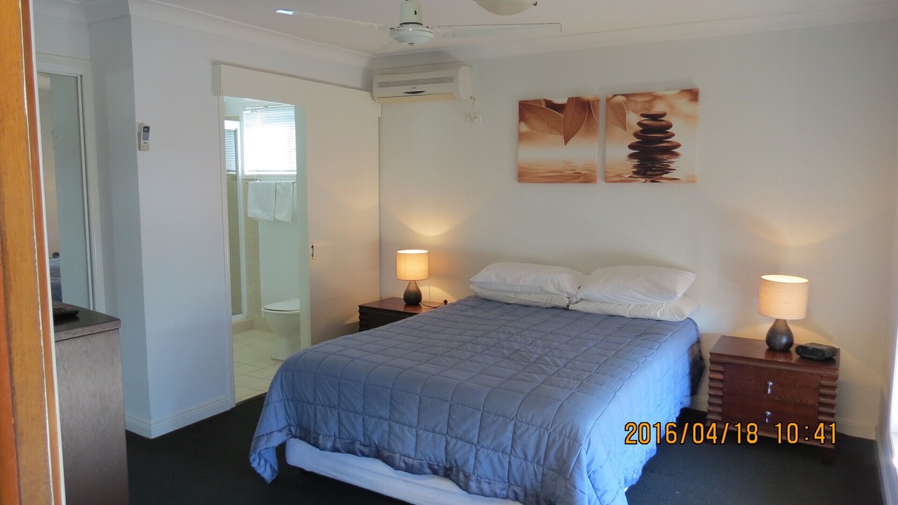 Photo of Bedroom in Mermaid Waters