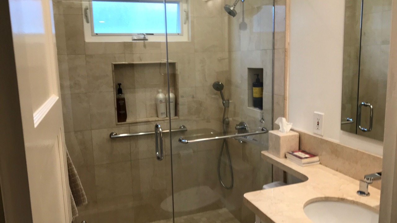 Photo of Bathroom in University Heights
