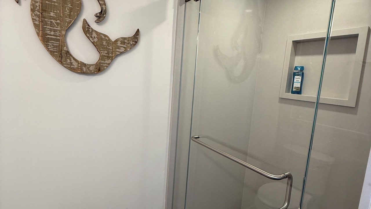 Photo of Bathroom in Carpinteria