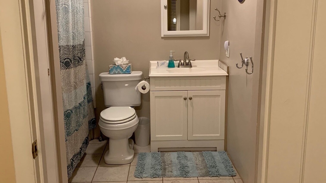 Photo of Bathroom in Carpinteria