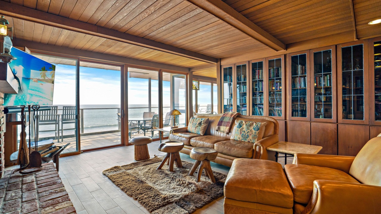 Photo of Bedroom in Central Malibu