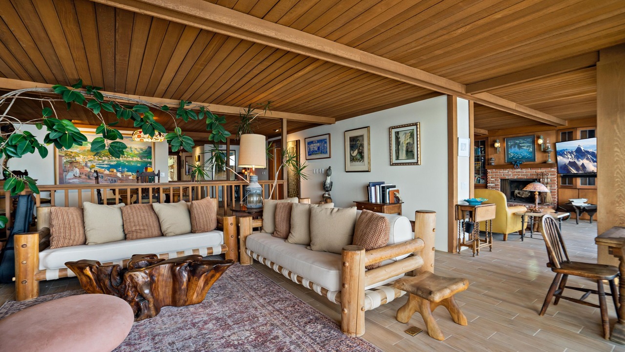 Photo of Bedroom in Central Malibu