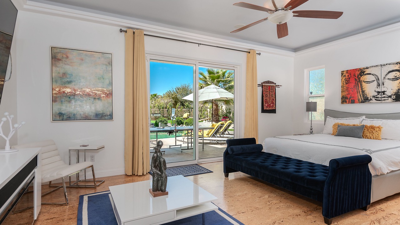 Photo of Bedroom in Racquet Club South