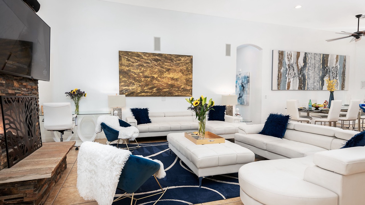 Photo of Livingroom in Racquet Club South