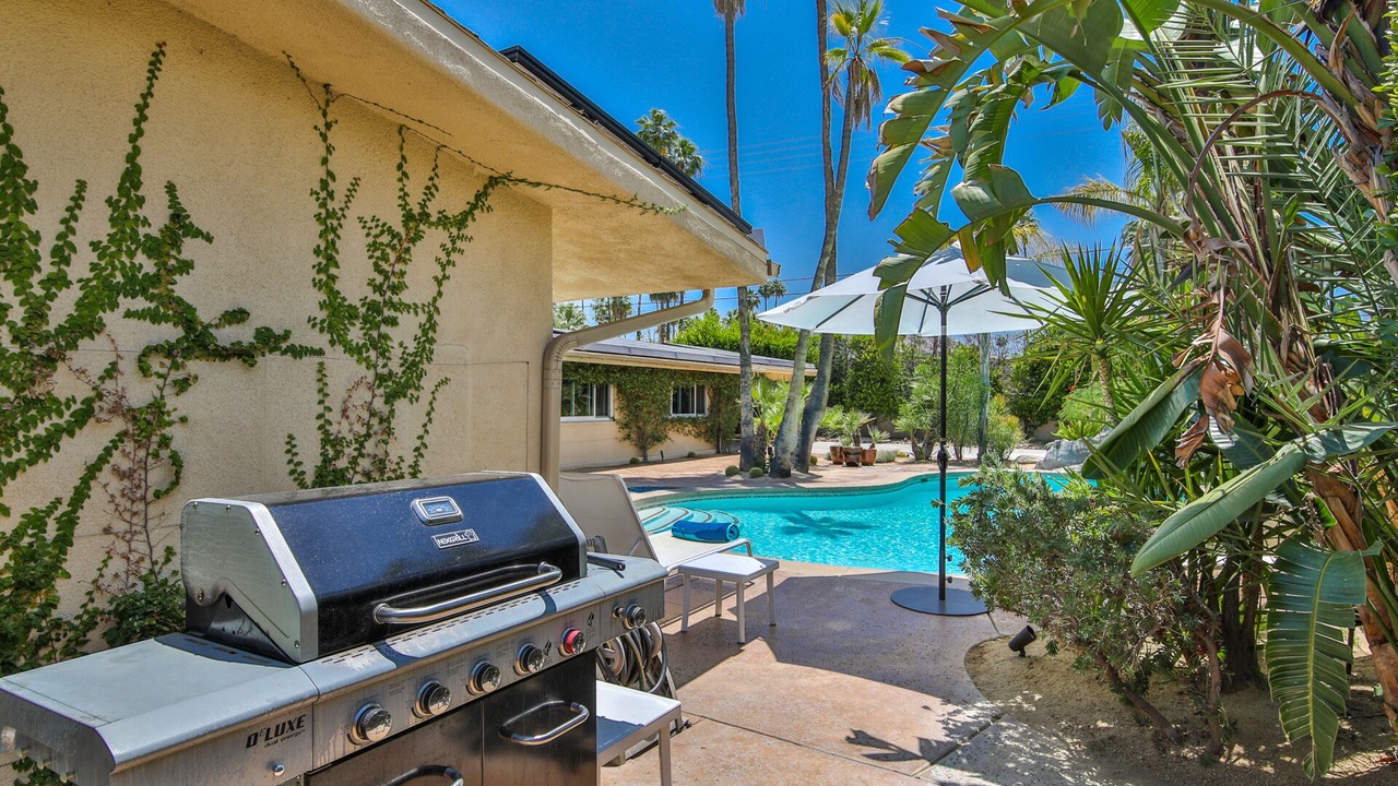 Photo of Outdoor in Tahquitz River Estates