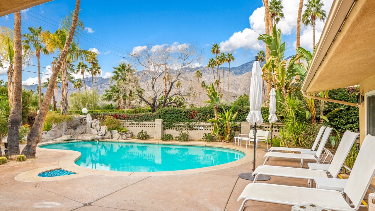 Photo of Outdoor in Tahquitz River Estates