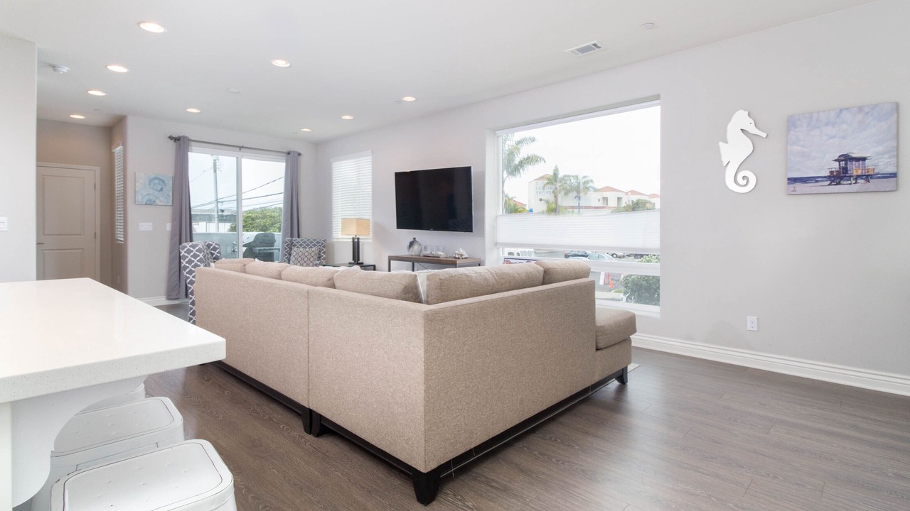 Photo of Livingroom in Downtown