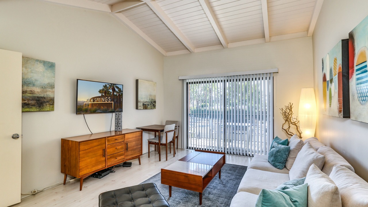 Photo of Livingroom in Sunrise Vista Chino
