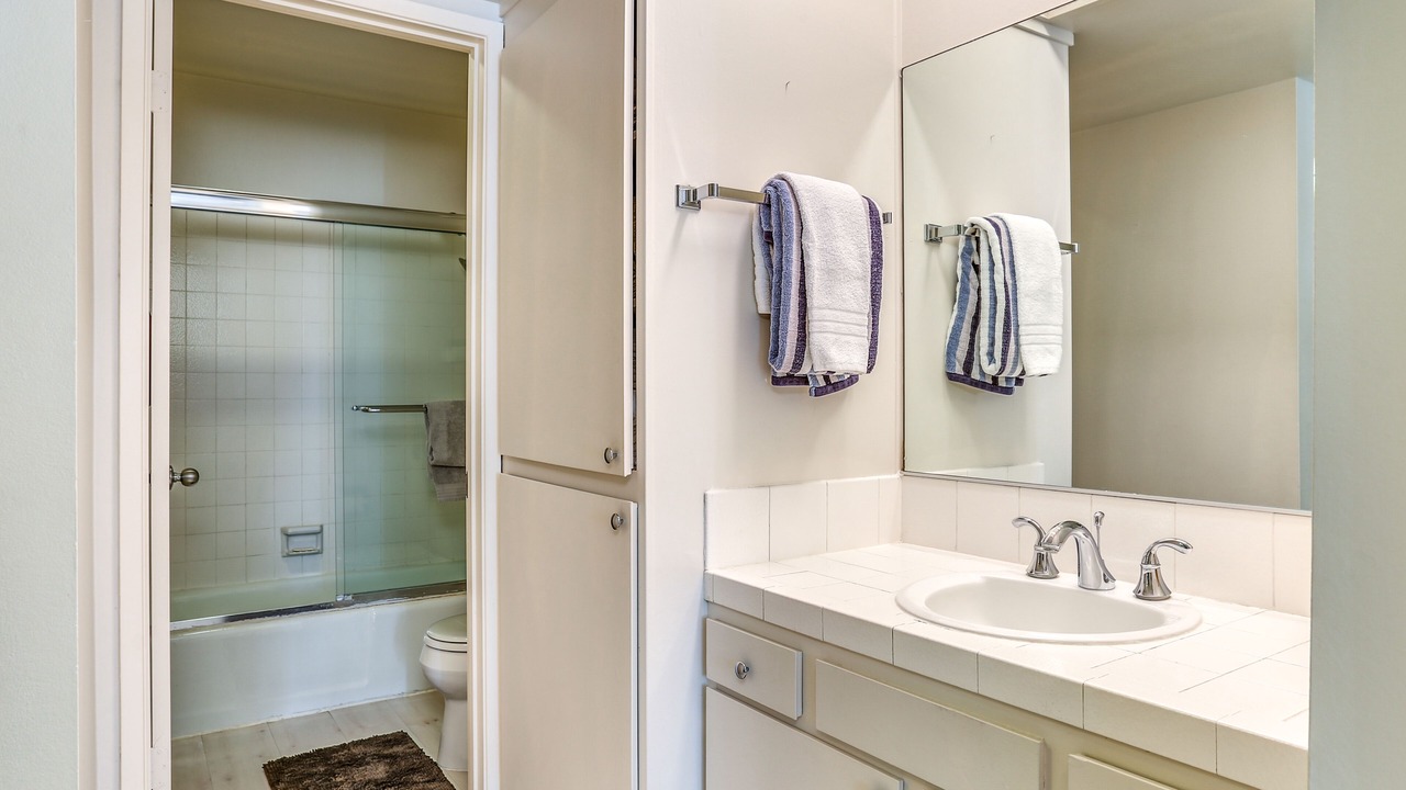 Photo of Bathroom in Sunrise Vista Chino