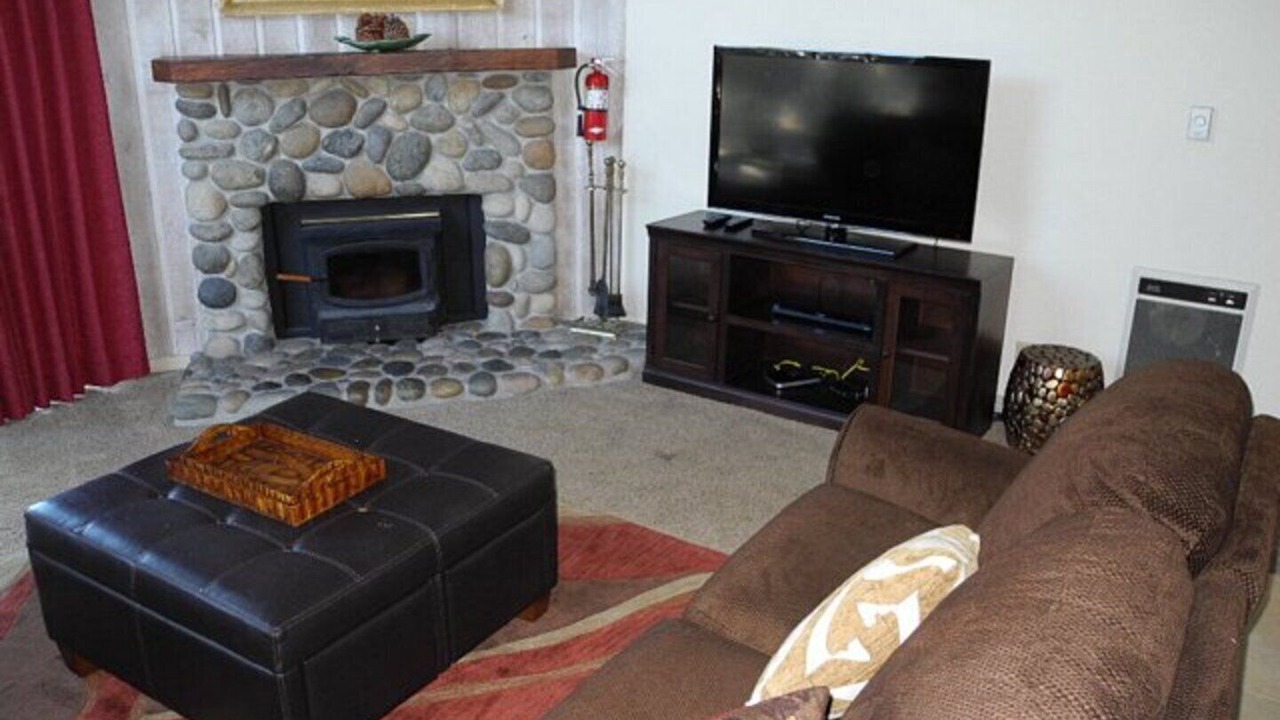 Photo of Livingroom in Mammoth Lakes
