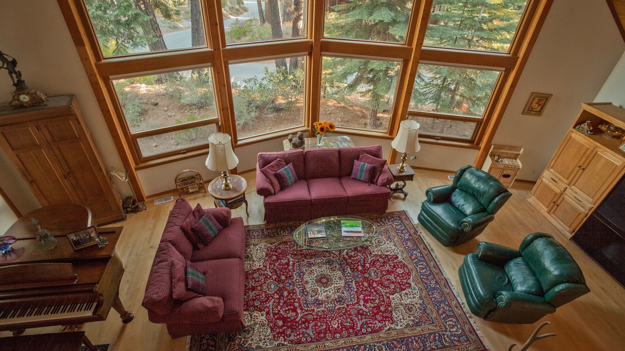 Photo of Livingroom in Truckee