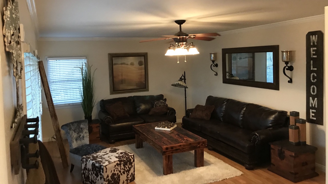 Photo of Livingroom in Tulare