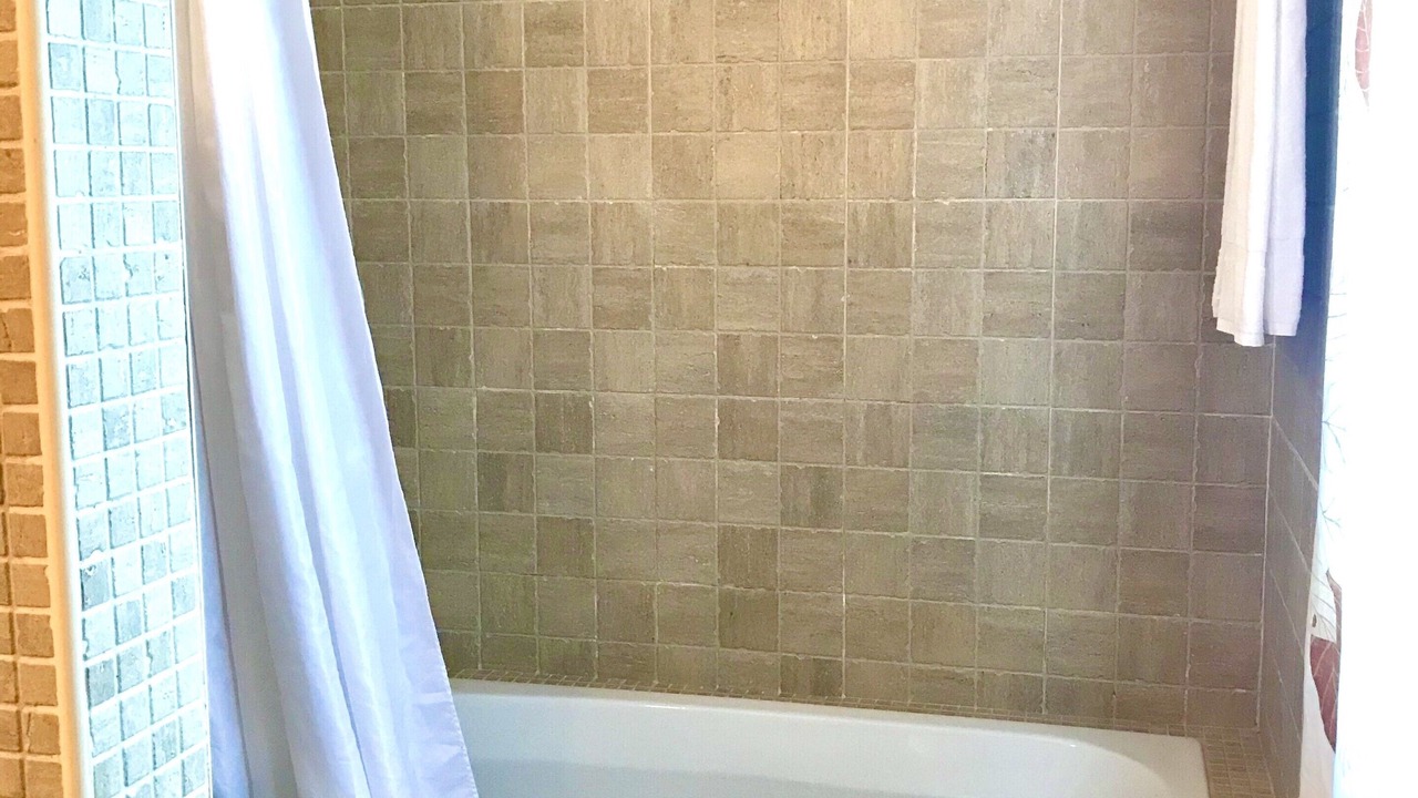 Photo of Bathroom in Costa de Caparica