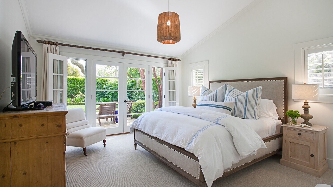 Photo of Bedroom in Western Malibu