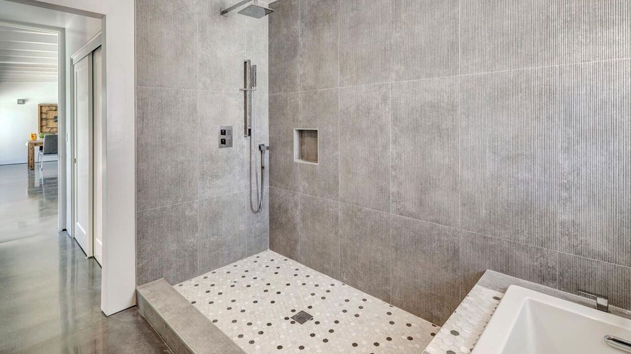 Photo of Bathroom in Deep Well Ranch