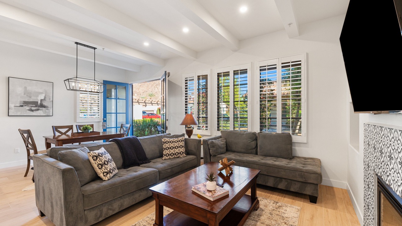Photo of Livingroom in La Quinta