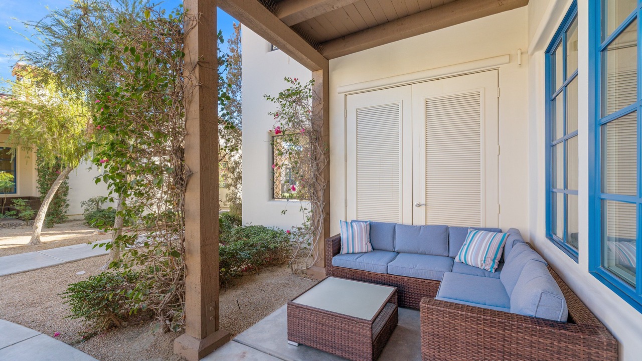 Photo of Patio Balcony in La Quinta