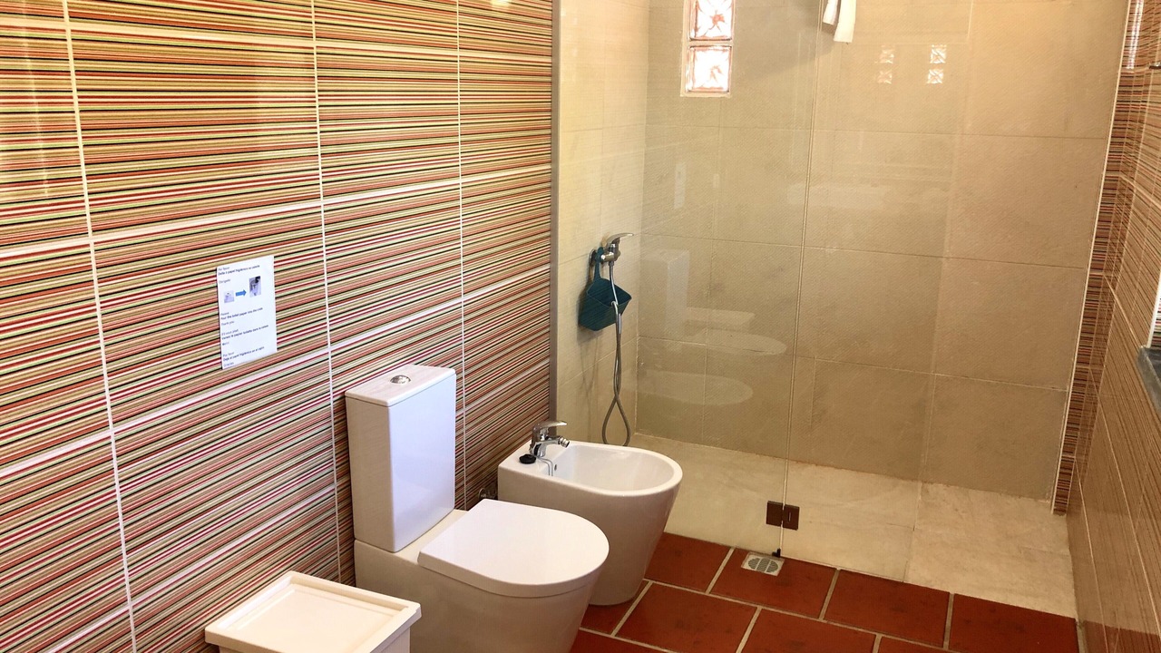 Photo of Bathroom in Costa de Caparica
