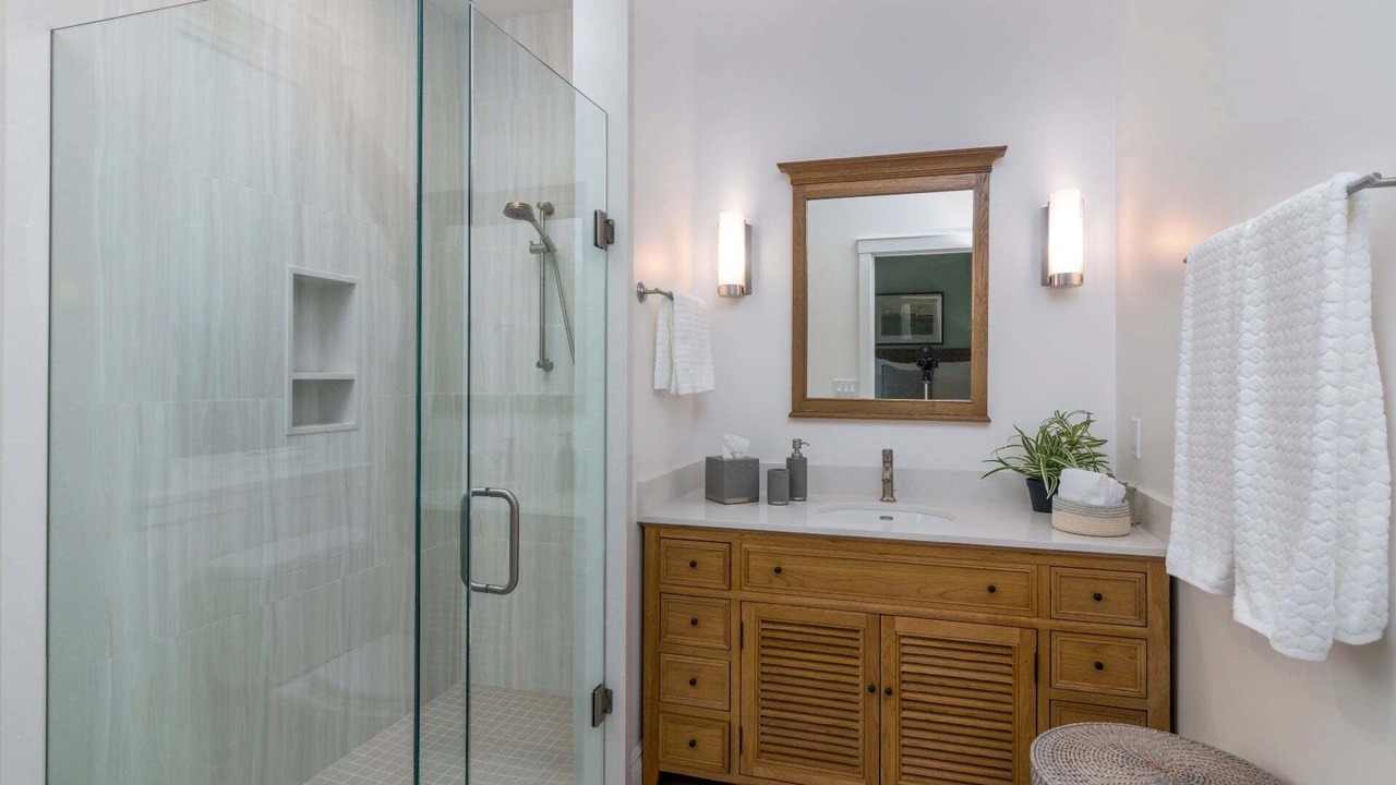 Photo of Bathroom in West Mesa