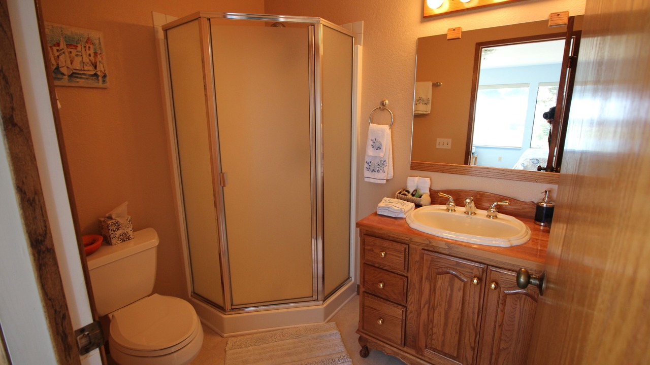 Photo of Bathroom in Gualala