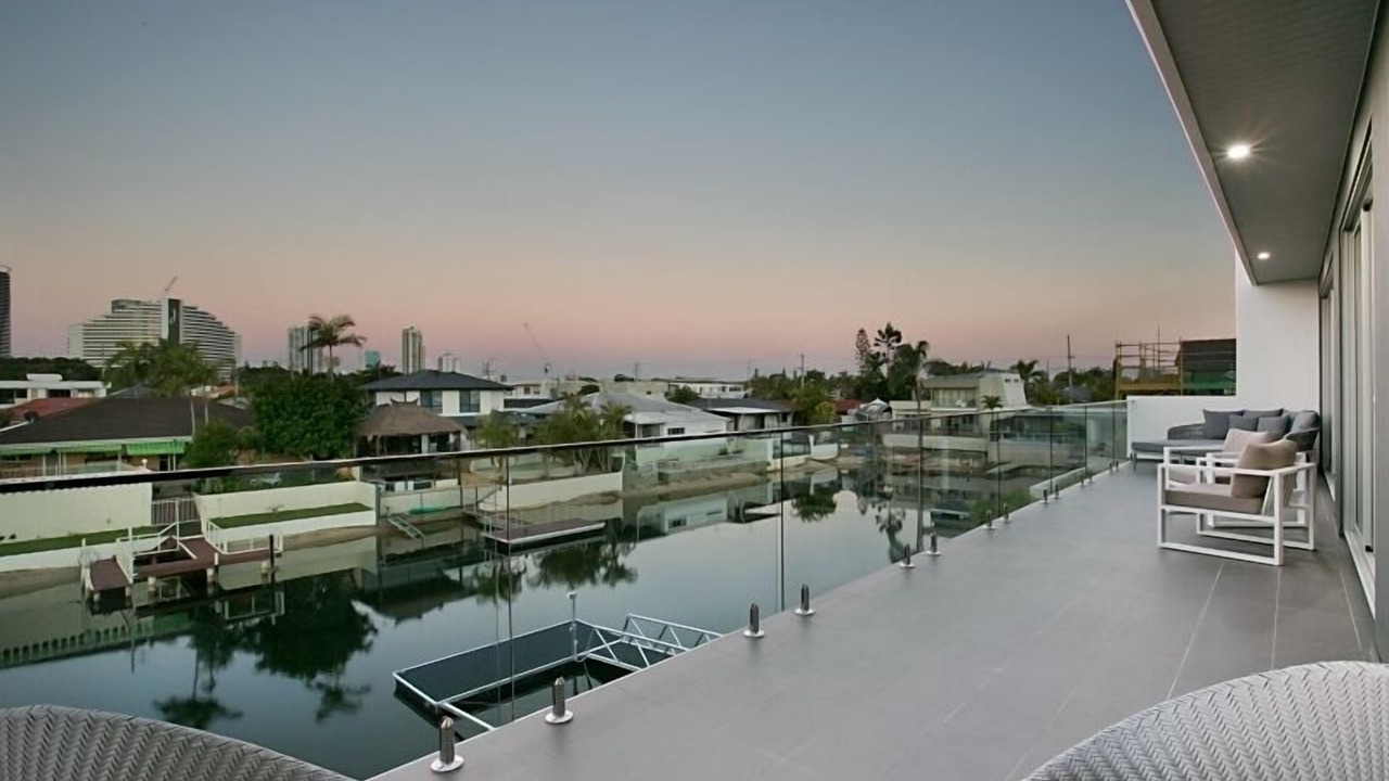 Photo of Patio Balcony in Broadbeach Waters
