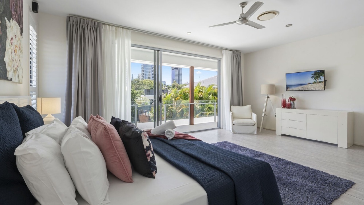Photo of Bedroom in Broadbeach Waters