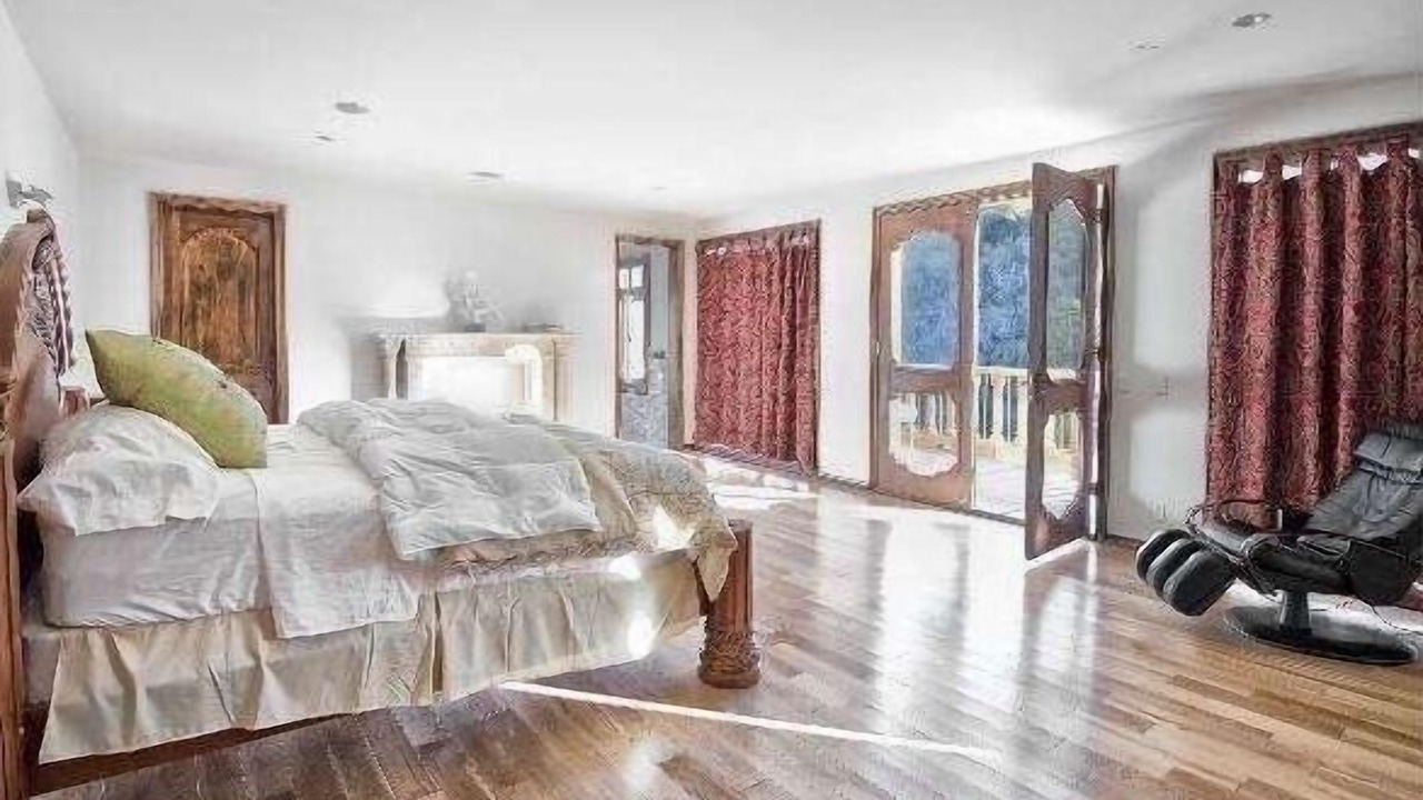 Photo of Patio Balcony in Central Malibu