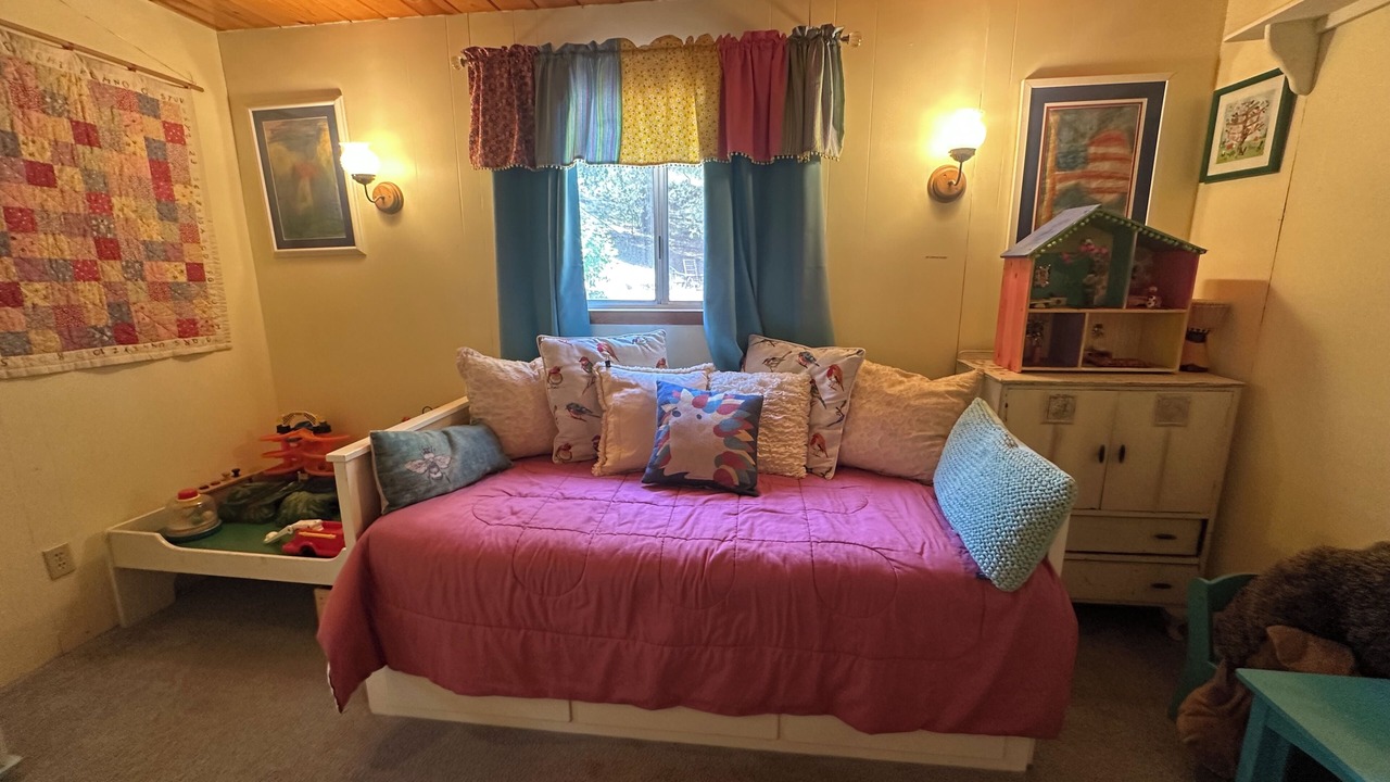 Photo of Bedroom in Julian