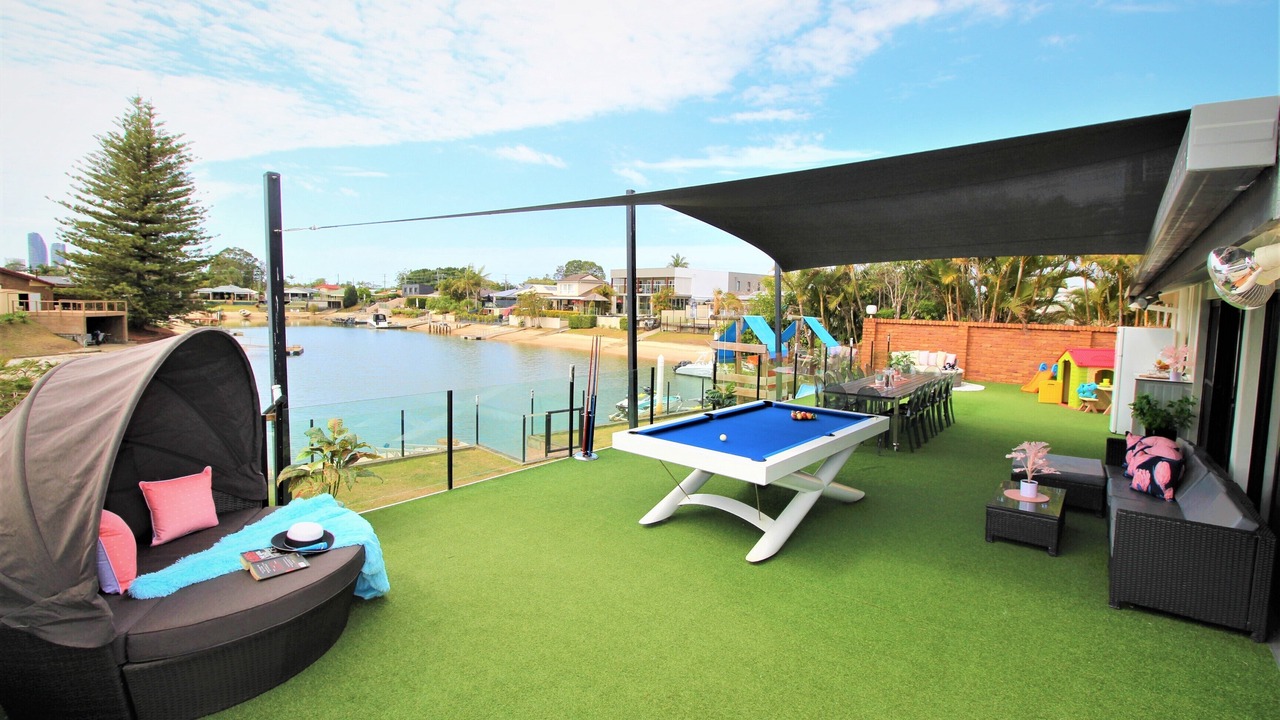 Photo of Others in Broadbeach Waters
