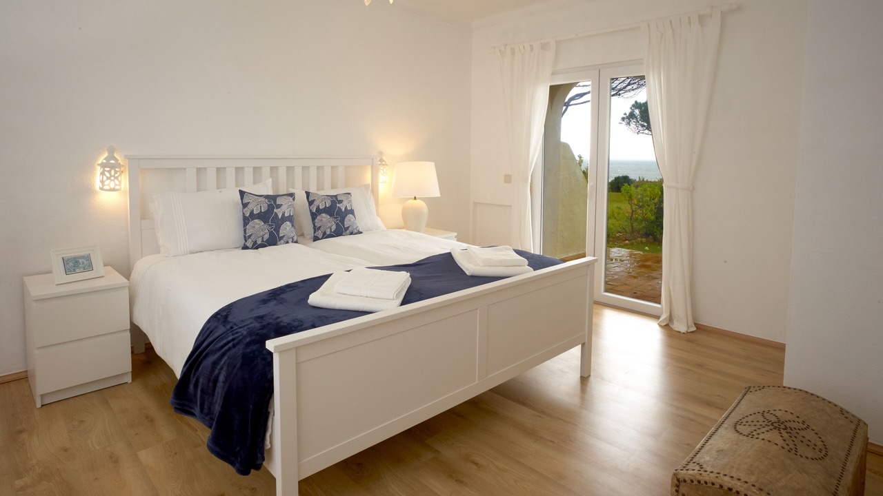 Photo of Bedroom in Alporchinhos