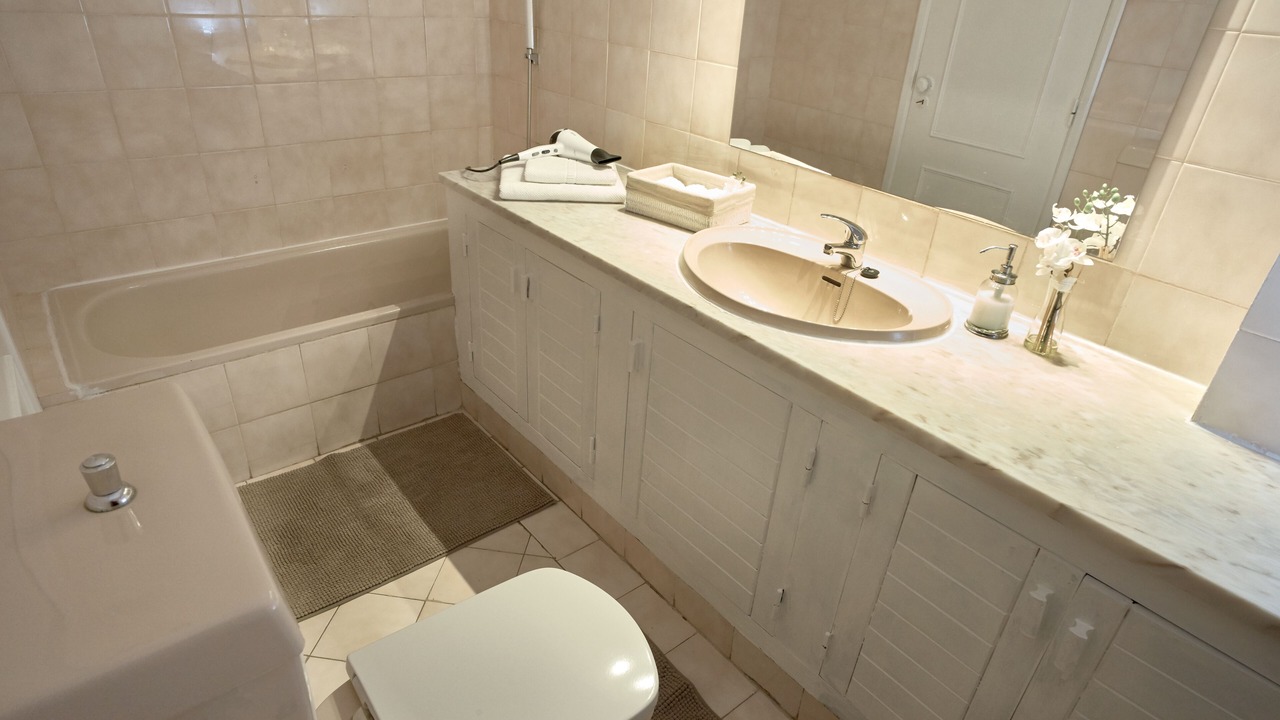 Photo of Bathroom in Alporchinhos