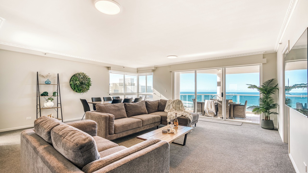 Photo of Livingroom in Main Beach