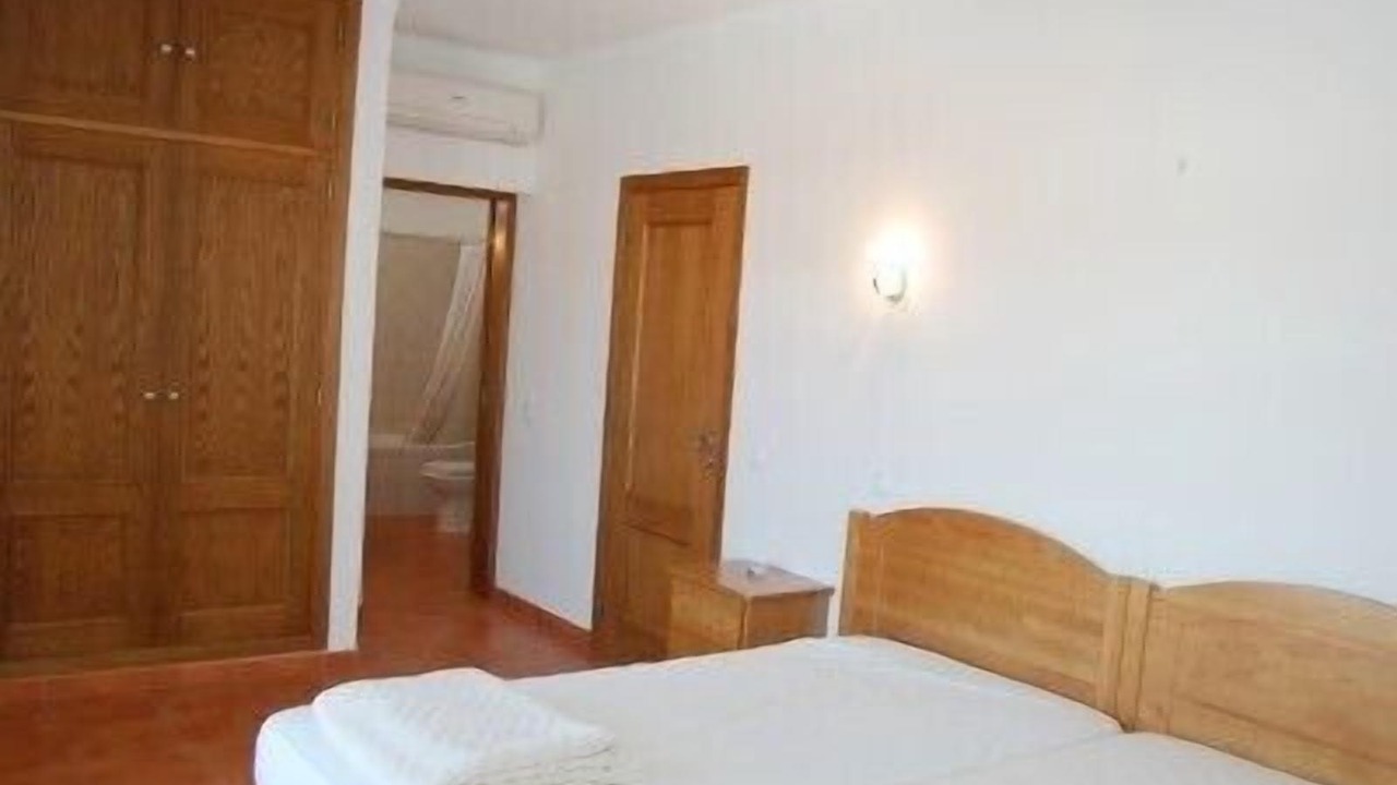 Photo of Bedroom in Porches