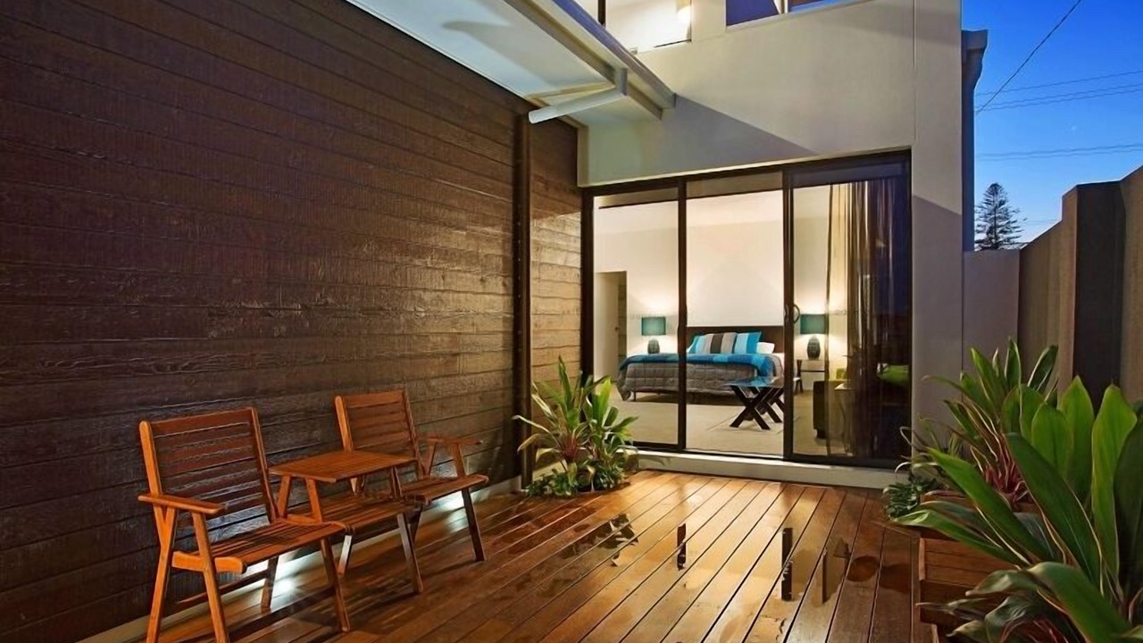 Photo of Patio Balcony in Broadbeach Waters