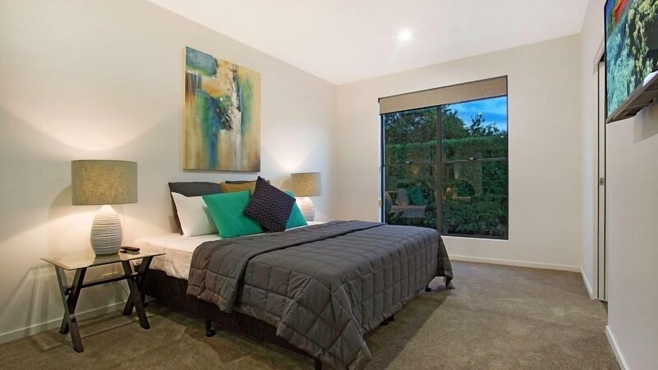 Photo of Bedroom in Broadbeach Waters