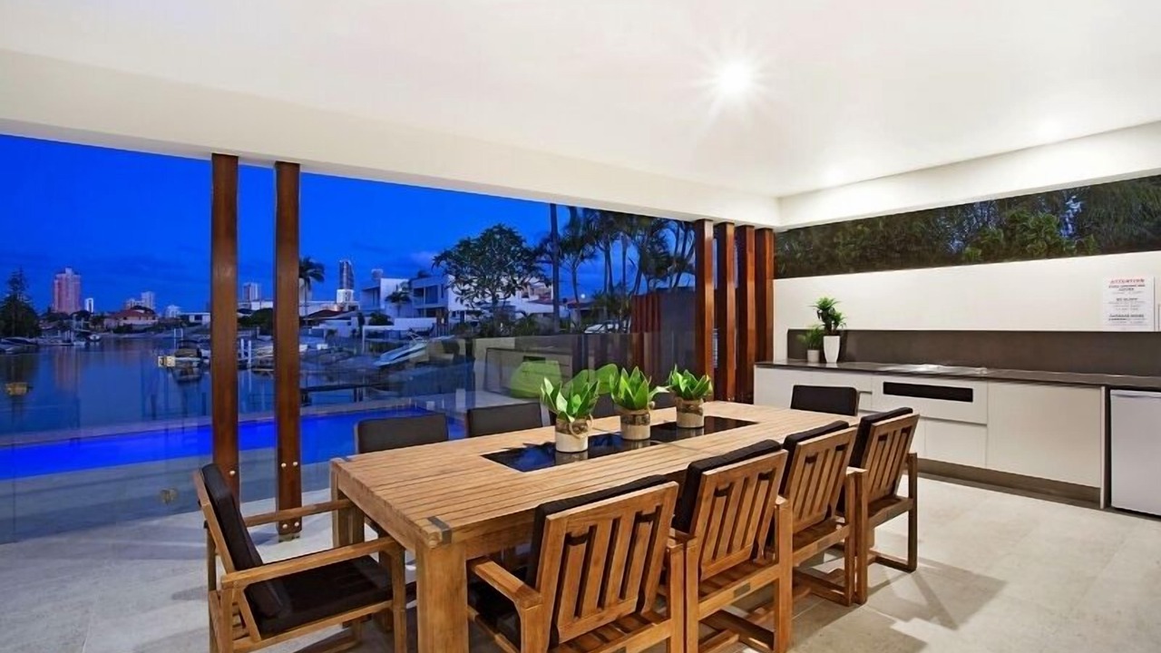 Photo of Others in Broadbeach Waters