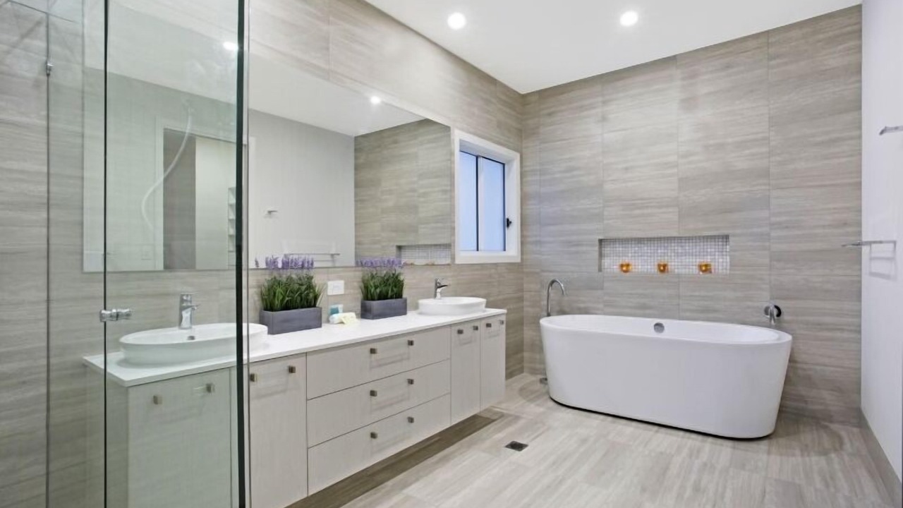 Photo of Bathroom in Broadbeach Waters