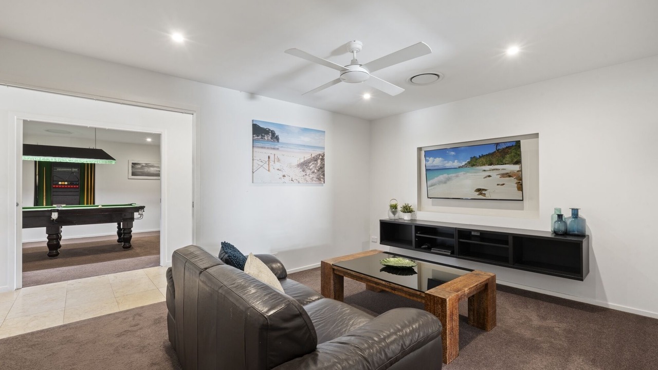 Photo of Livingroom in Mermaid Waters