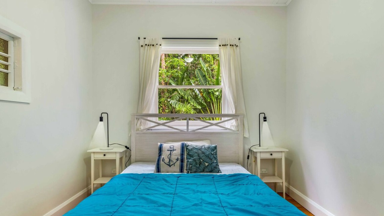 Photo of Bedroom in South Golden Beach