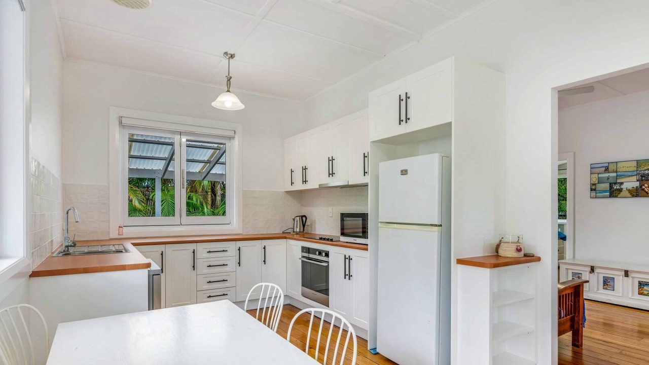 Photo of Kitchen in South Golden Beach